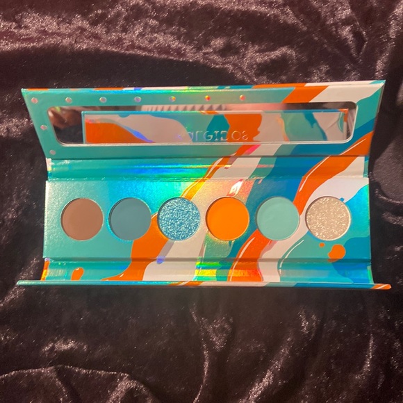 Other - Kaleidos Futurism V: Electro Turquoise